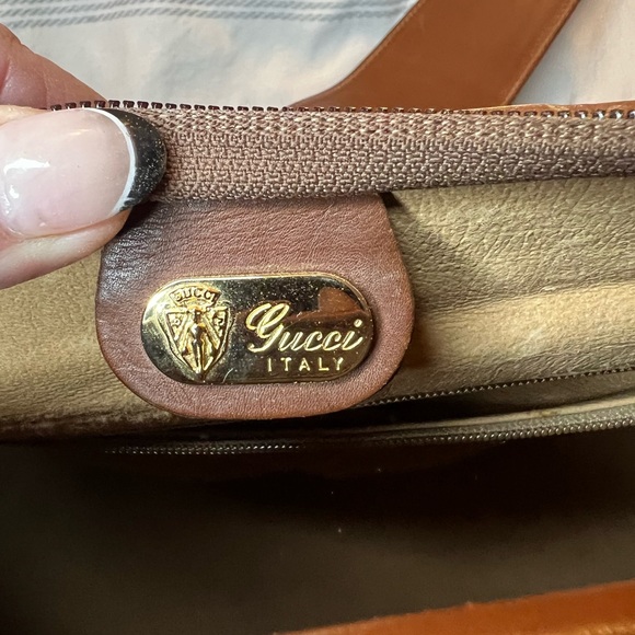 Authentic Gucci Vintage Large Duffle luggage bag - Picture 4 of 11